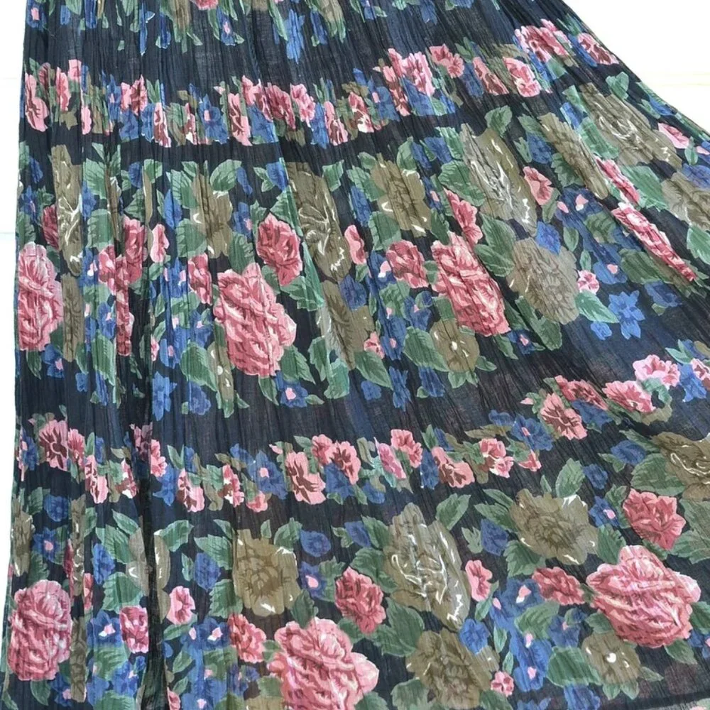 90s Vintage Floral Skirt - Long Crinkled Cotton Gauze Skirt - Rose Print - Draws - Picture 2 of 4